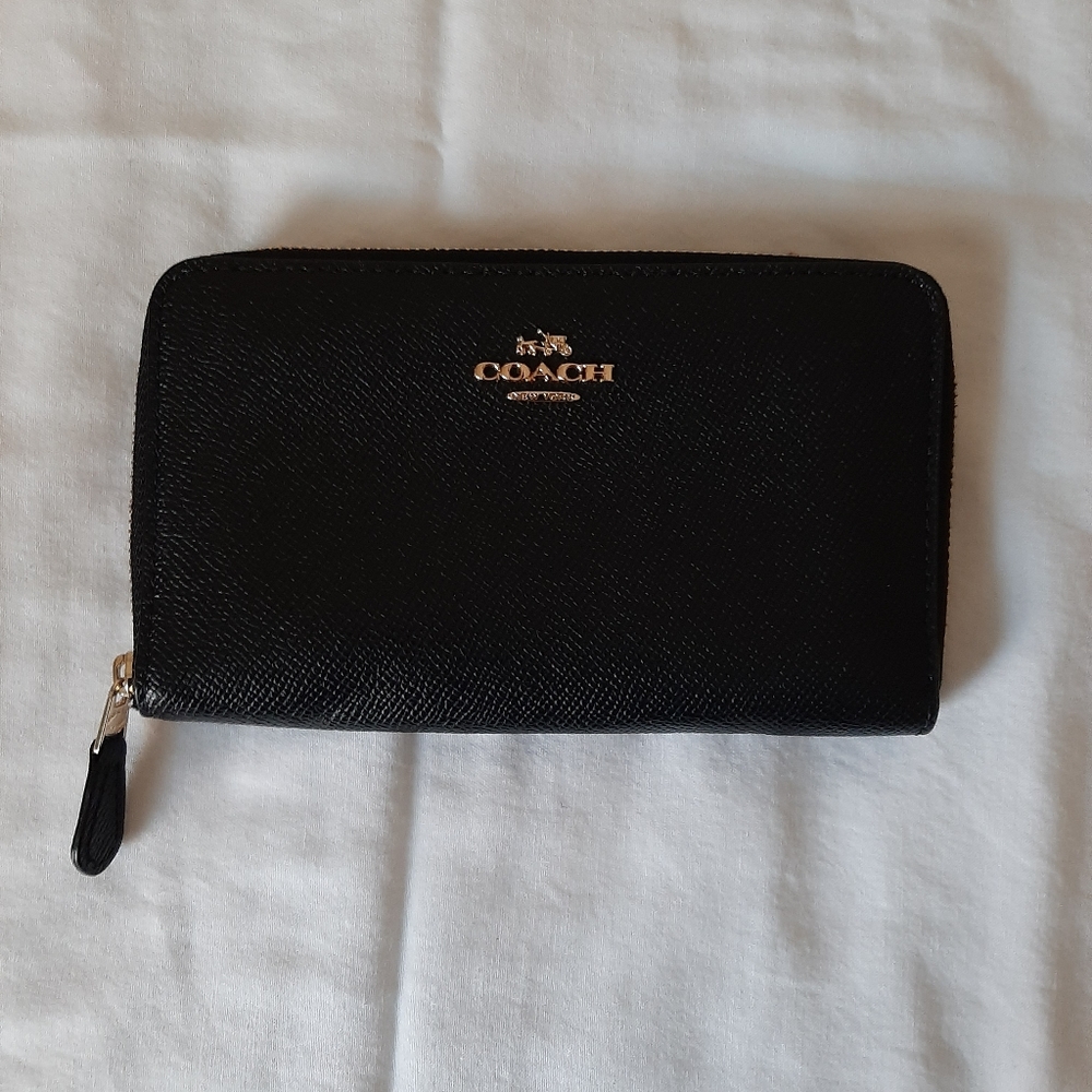 Couch wallet